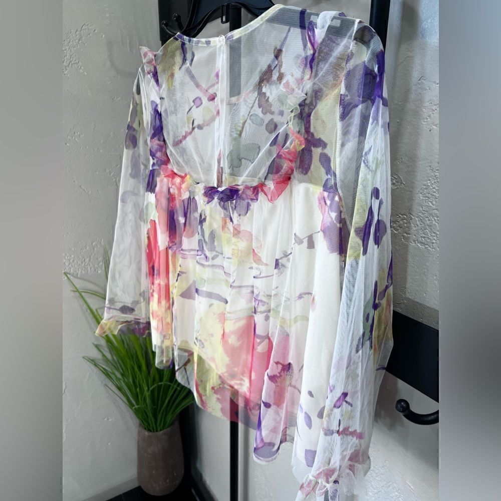(NWT) Mimi Chica ruffled sheer cropped blouse ivory floral size medium - Picture 7 of 16